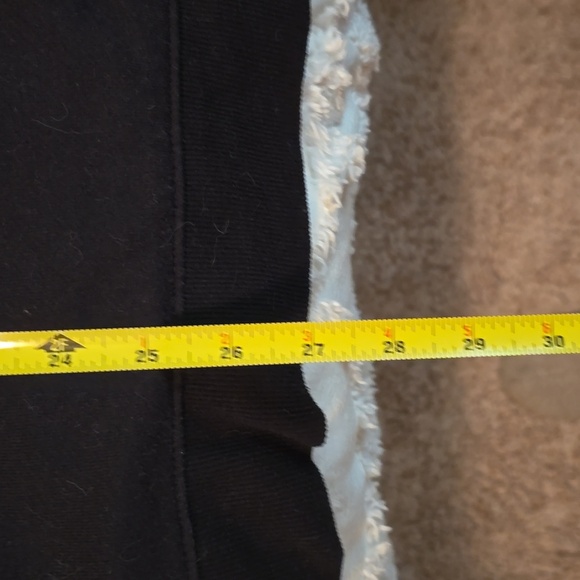 Amazon Essentials Black Crewneck Sweatshirt (#5) - Picture 2 of 3